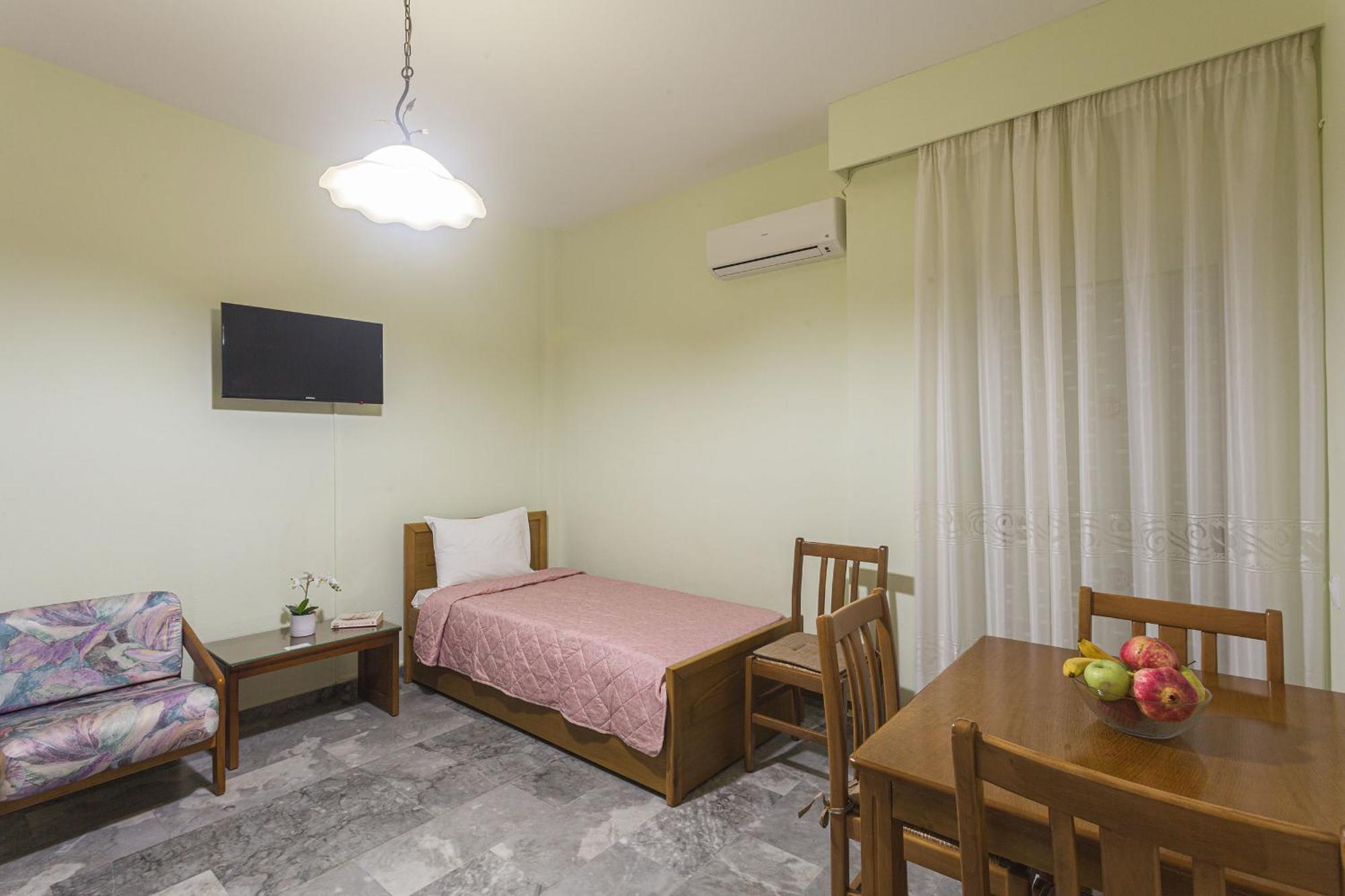 Remvi Hotel - Apartments Stoúpa 部屋 写真