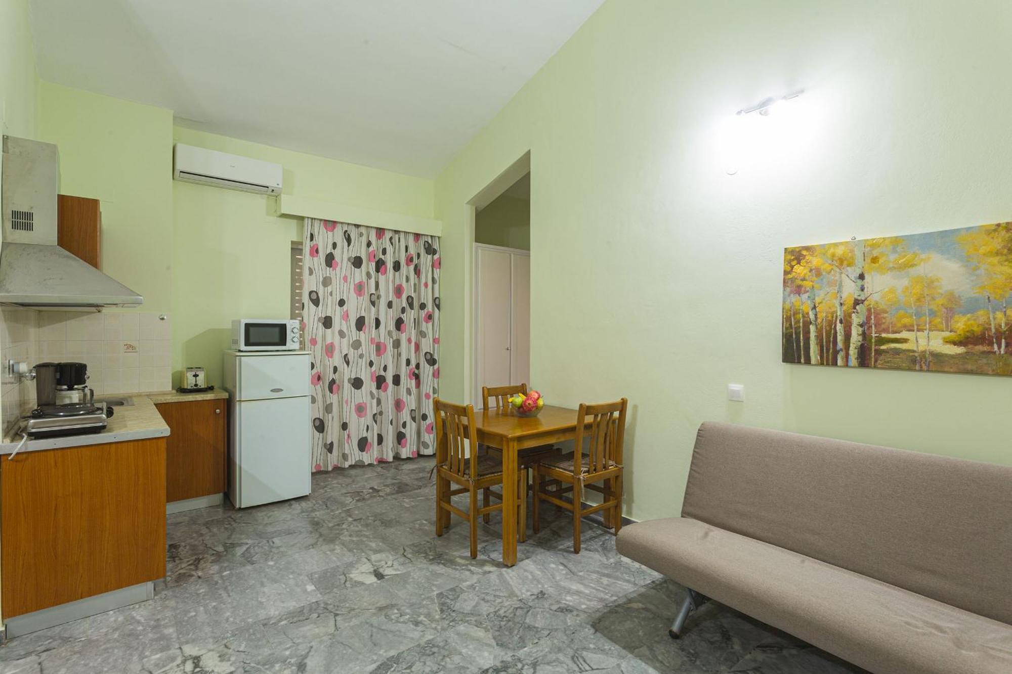 Remvi Hotel - Apartments Stoúpa 部屋 写真